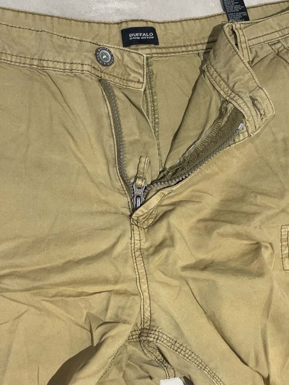 Buffalo David Bitton Men's Tan Khaki Cargo Shorts with Multi-Pockets size 36